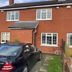 Entire Terraced Two Story Redbrick House With Parking In Secluded Cul De Sac Dublín